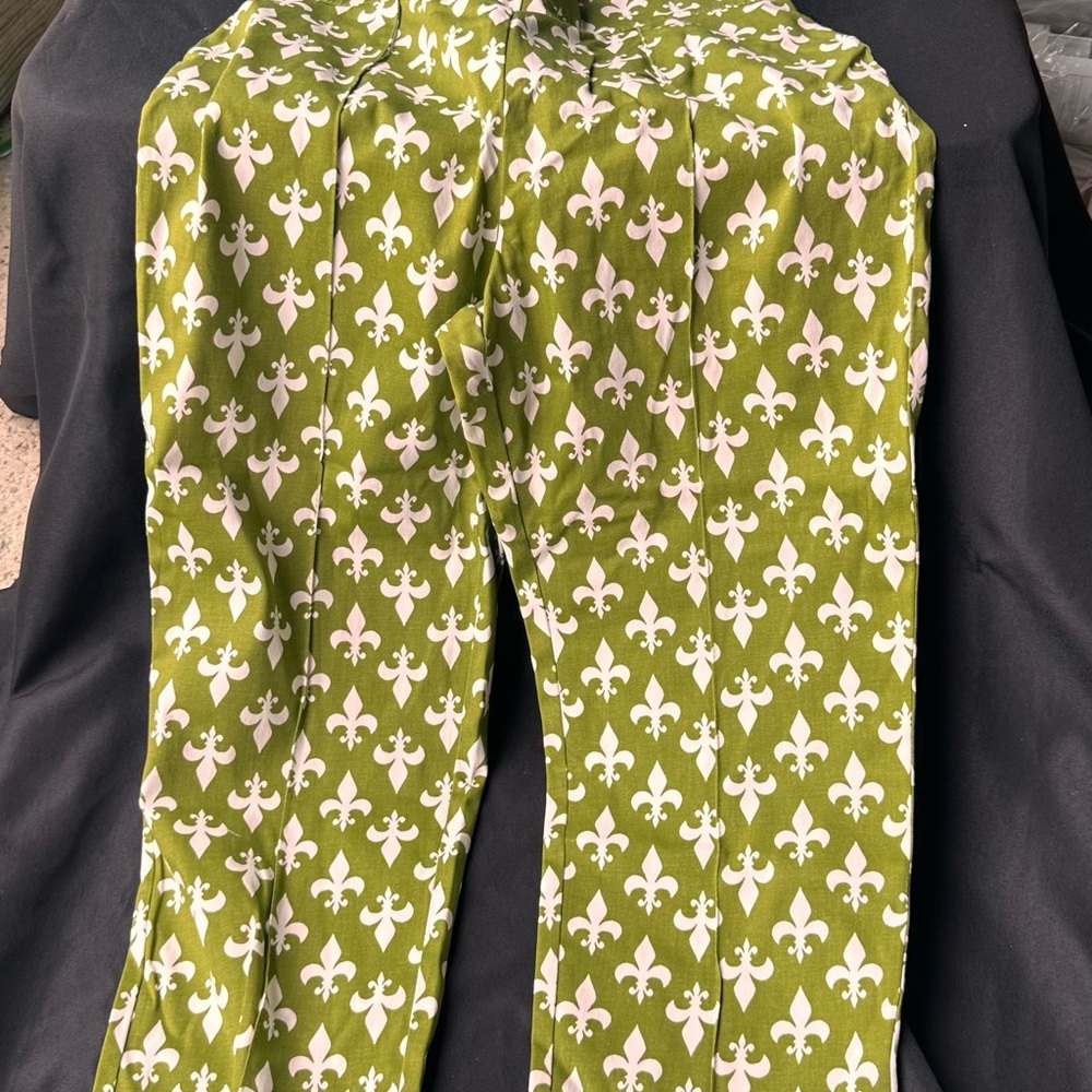 Olive Green Fleur-de-Lis High Waist Cropped Pants